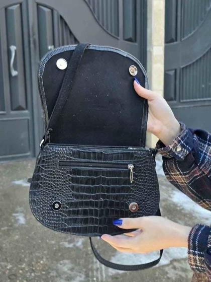 کیف چرم زنانه مشکی سنگی چرم اصل گاوی