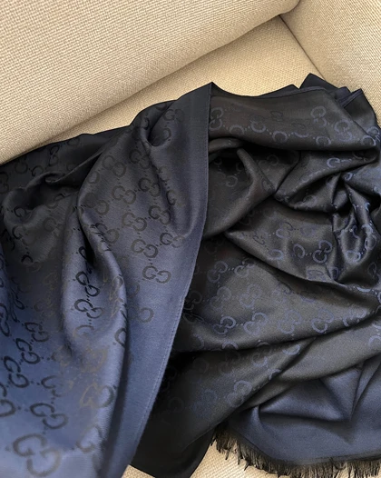 Shawl 0182