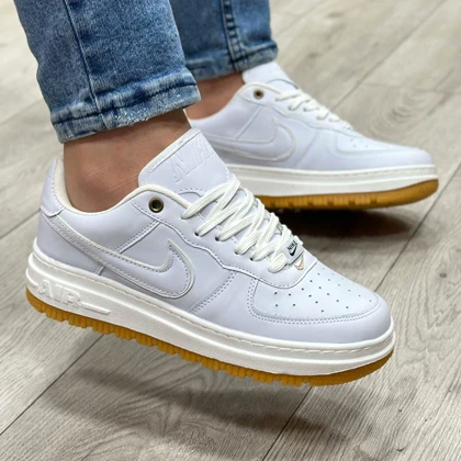 کفش کتانی اسپرت مردانه رنگ سفید مدل نایک NIKE AIR FORCE