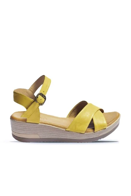 صندل زنانه بوئنو bueno