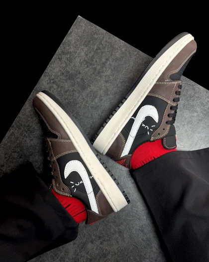 کتانی جردن تراویس موکا