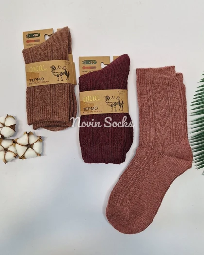 جوراب ساق‌دار پشمی طرح پاییزان