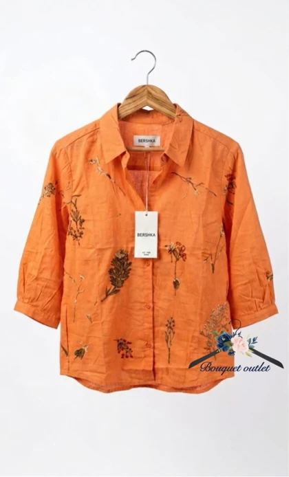 شومیز سفید گلدوزی Bershka