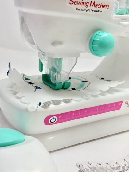 چرخ خیاطی اسباب بازی