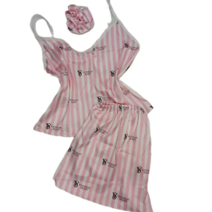 ست تاپ وشلوارک سه تیکه طرح ویکتوریا