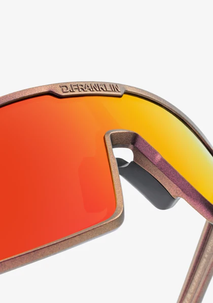 عینک آفتابی دی فرانکلین مدل D.franklin Wind Full Limited Edition - Iridiscent Burgundy / Red