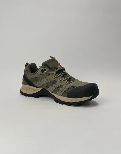 کفش طبیعت گردی هامتو با رویه چرم یشمی