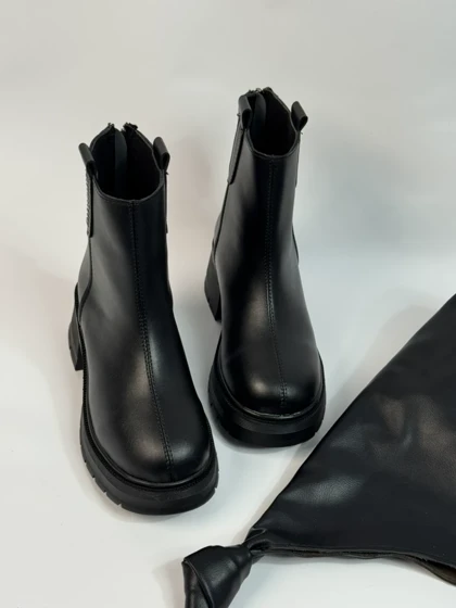 نیم بوت بغل میو 104