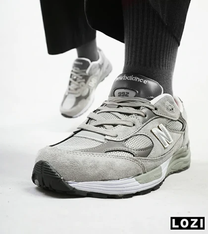 کفش کتانی طوسی سبز Newbalance 992