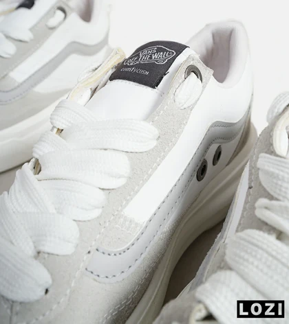 کفش اسنیکرزمردانه طوسی سفید ونس VANS
