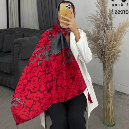 شال منگوله‌دار