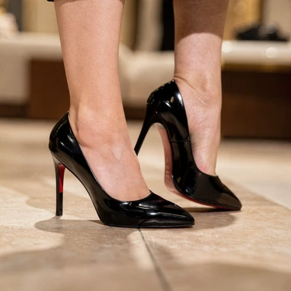 713 کفش زنانه پاشنه 10 سانت کریستین لوبو تین christian loubotin