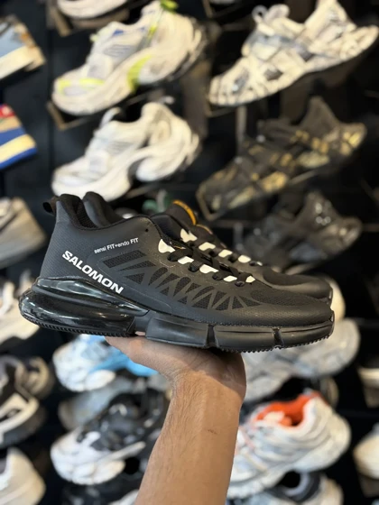 کتانی بزرگ پا سالامون رایینیگ