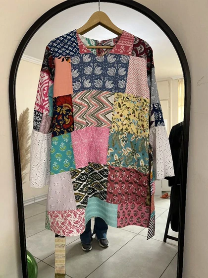 پیراهن چهل‌تکه رزا