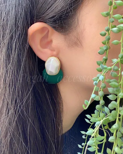 گوشواره چرم