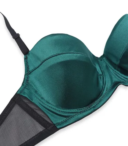 ست بند جوراب و شورت و سوتین توری کاپ‌دار فنردار White Lady وایت لیدی طرح 17