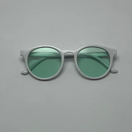 عینک آفتابی و شب گرد جنتل مانستر GENTEL MONSTER سفید عدسی سبز