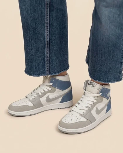 کتانی نایک جردن زنانه وان مدل مید پاریس Nike Air Jordan 1 mid