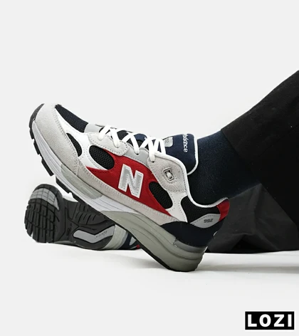 کفش کتانی سفید طوسی قرمز Newbalance 992