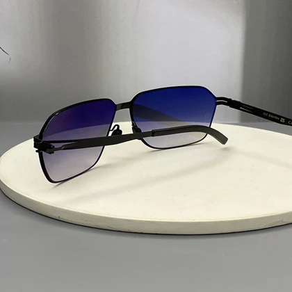 عینک آفتابی آیس‌برلین تیتانیوم با لنز پلی‌کربنات پلاریزه UV400 نشکن ic! berlin Titanium