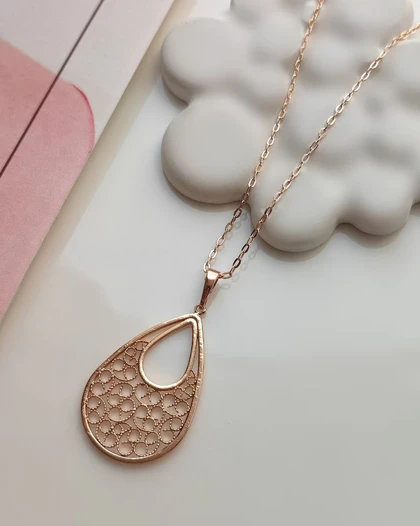 گردنبند اشکی آنا ژوپینگ