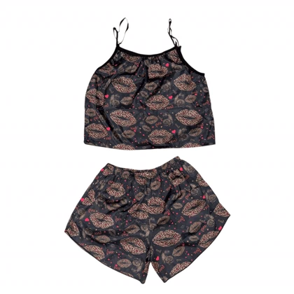 ست تاپ و شلوارک طرح بوسه 201