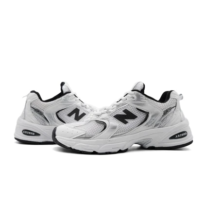 کفش کتانی زنانه نیوبالانس مدل 0530