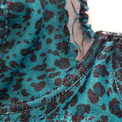 ست شورت و سوتین زنانه برتا مدل دالبری فنردار مخمل رنگ کله غازی