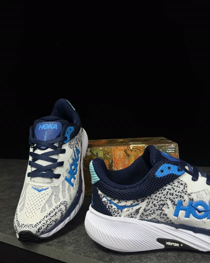 کتانی رانینگ مردانه هوکا