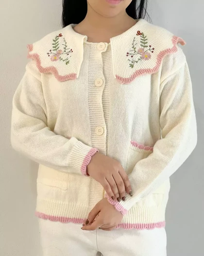 ژاکت بافت عروسکی یقه گلدوزی کد 5416