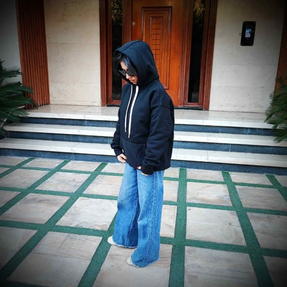 هودی مشکی دخترانه | استایل مینیمال و ترند روز کد 1133