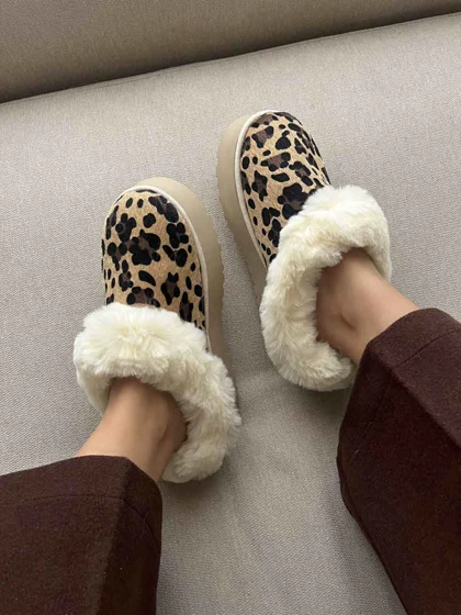 UGG خزدار