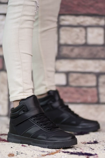 بوت و نیم بوت مردانه ریکن riccon