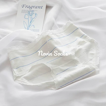 شورت گلبرگ آبی (مناسب سایز38 الی 42)