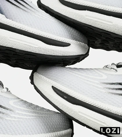 کفش کتانی سفید خاکستری Saucony Axon 3