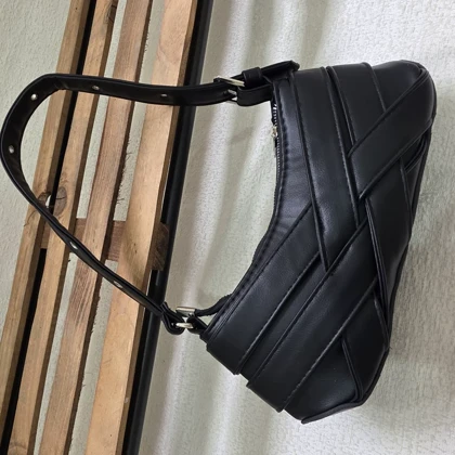 کیف پاس تک بند 1000