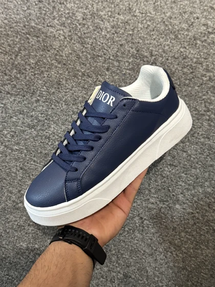 ونس DIOR