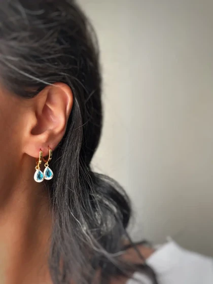 گوشواره حلقه‌ای اشکی نگین‌دار