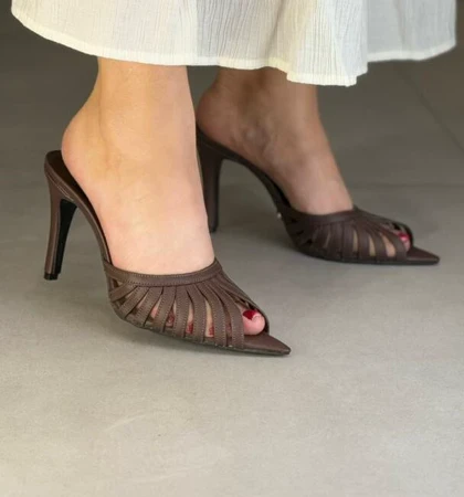 107 - پاشنه نوک تیز 107