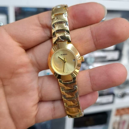 ساعت مچی زنانه رادو Rado موتور کوارتز باکیفیت و طراحی زیبا