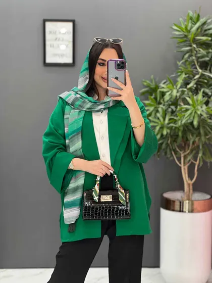 مانتو یقه دوبل آستین پاکتی