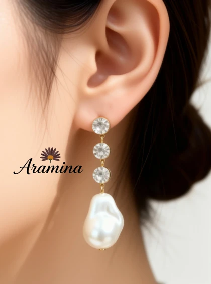 گوشواره مرواریدی زنانه آویز نگین‌دار آبکاری طلا رنگ ثابت ARA 118
