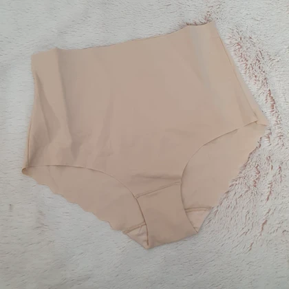 شورت زنانه لفتیز کد Z-TF43