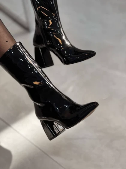 بوت ورنی نوک تیز پاشنه8سانت