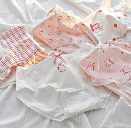 شورت زنانه جنس نخ پنبه طرح فانتزی