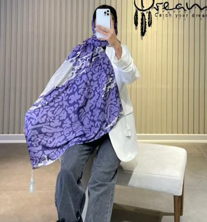 شال منگوله‌دار