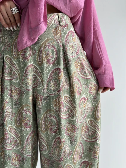 شلوار پارچه ای طرحدار
