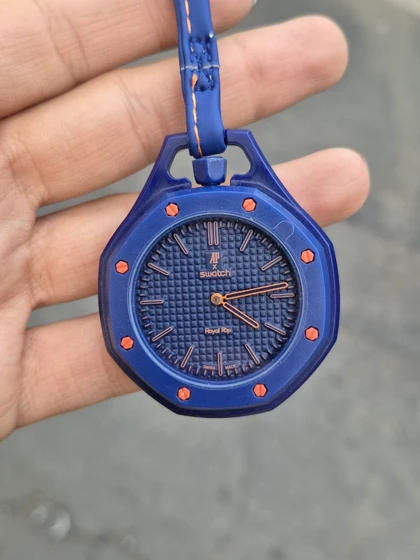 ساعت Ap swatch آویز کیفی با حک برند