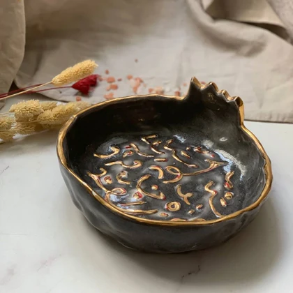 انار سیاه طلادار