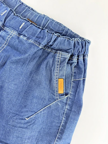 شورتک کوتاه جین پاچه چاک‌دار